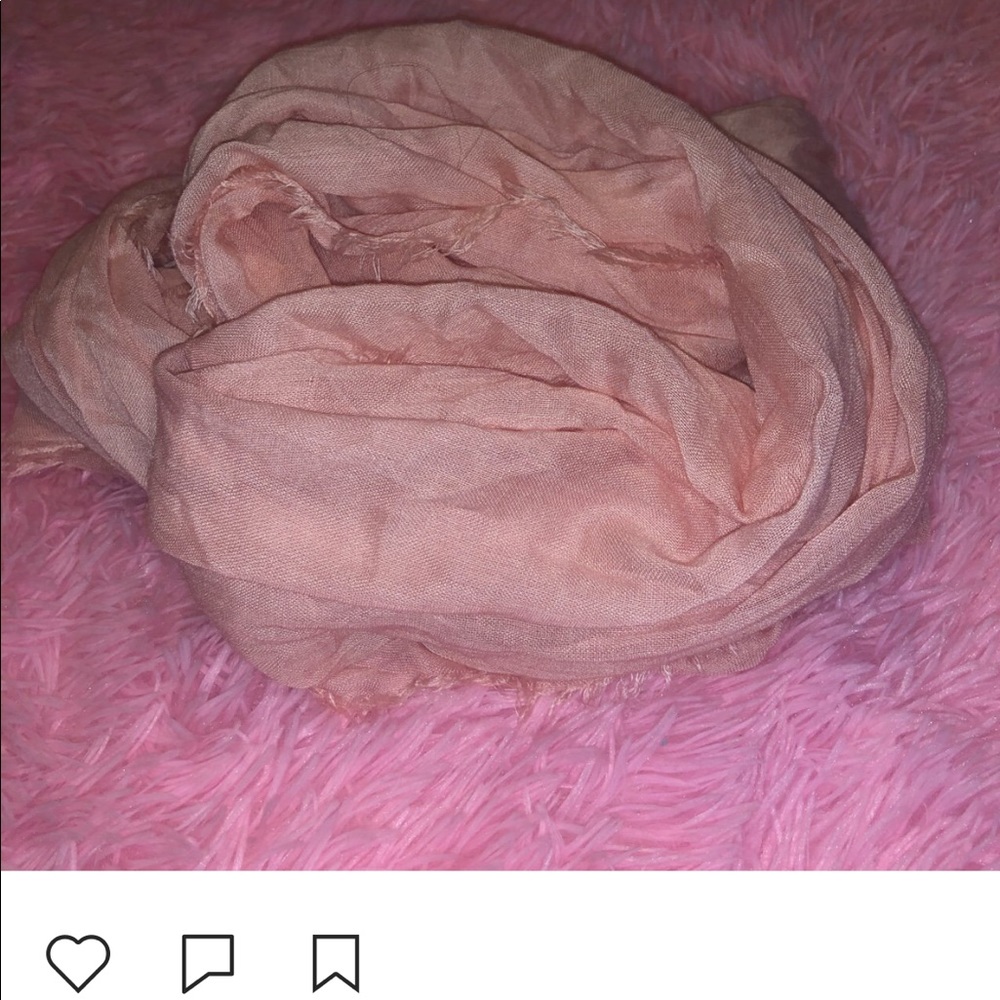 Ight pink fashion scarf